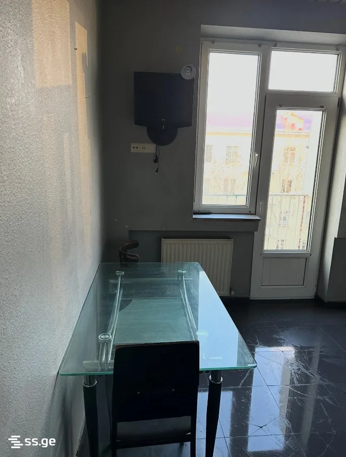 5 room Flat For Sale. Saburtalo · 8/9