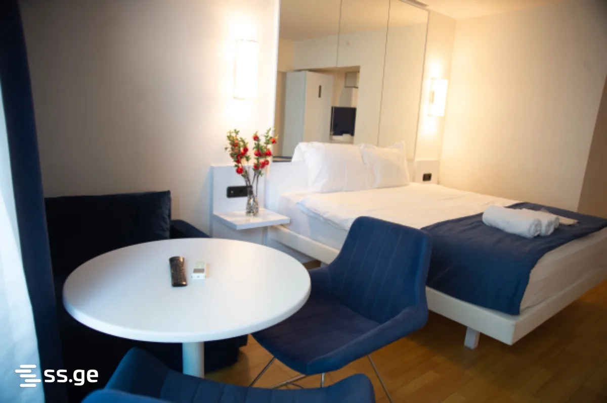 1 room Flat For Sale. Batumi · 3/8