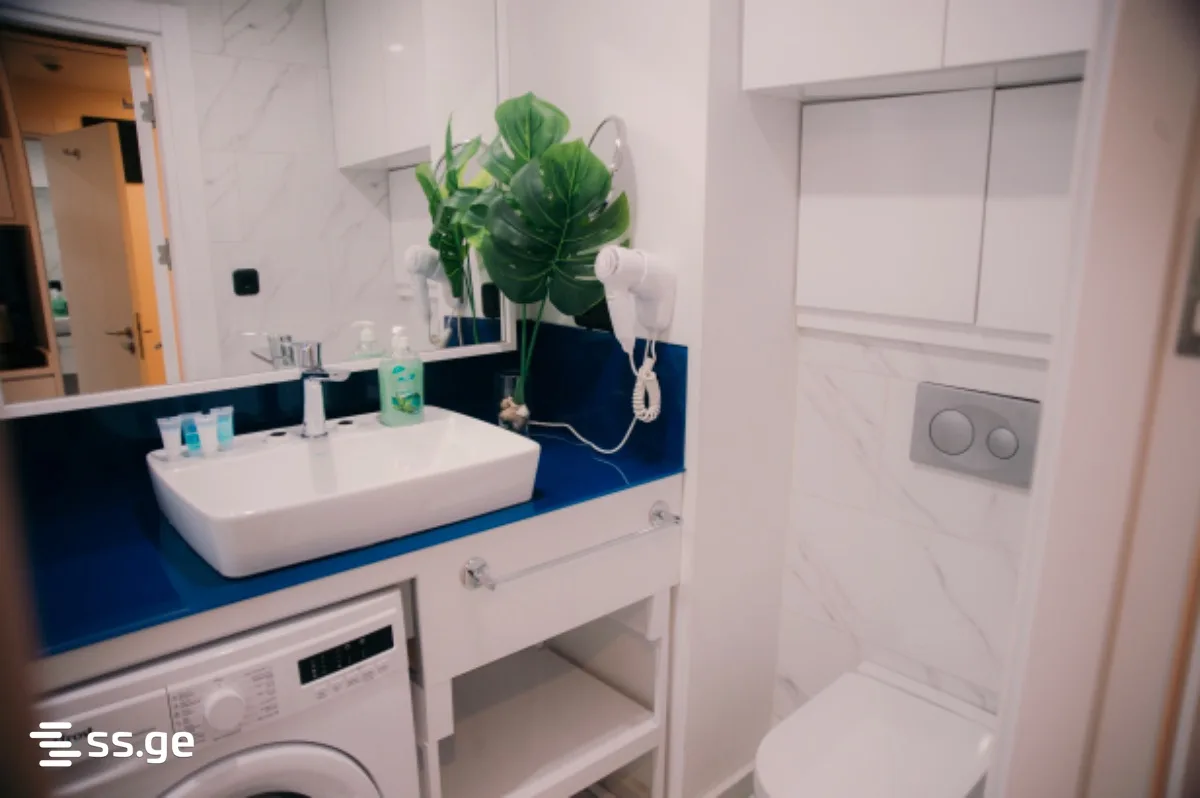 1 room Flat For Sale. Batumi · 8/8