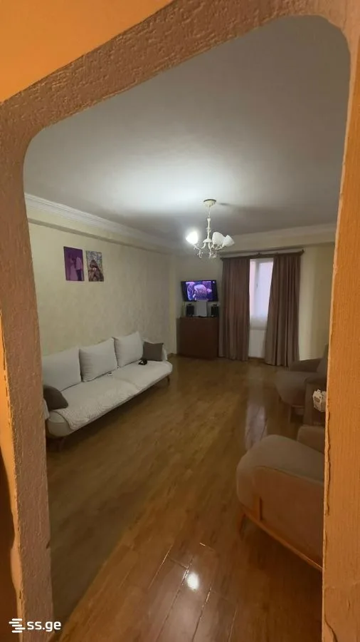 4 room Flat For Sale. Isani · 7/12
