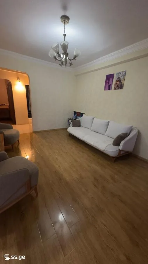 4 room Flat For Sale. Isani · 9/12