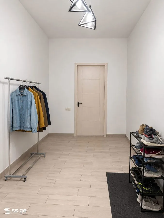 3 room Flat For Sale. Saburtalo · 10/12