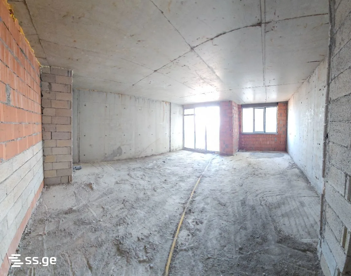3 room Flat For Sale. Batumi · 6/12