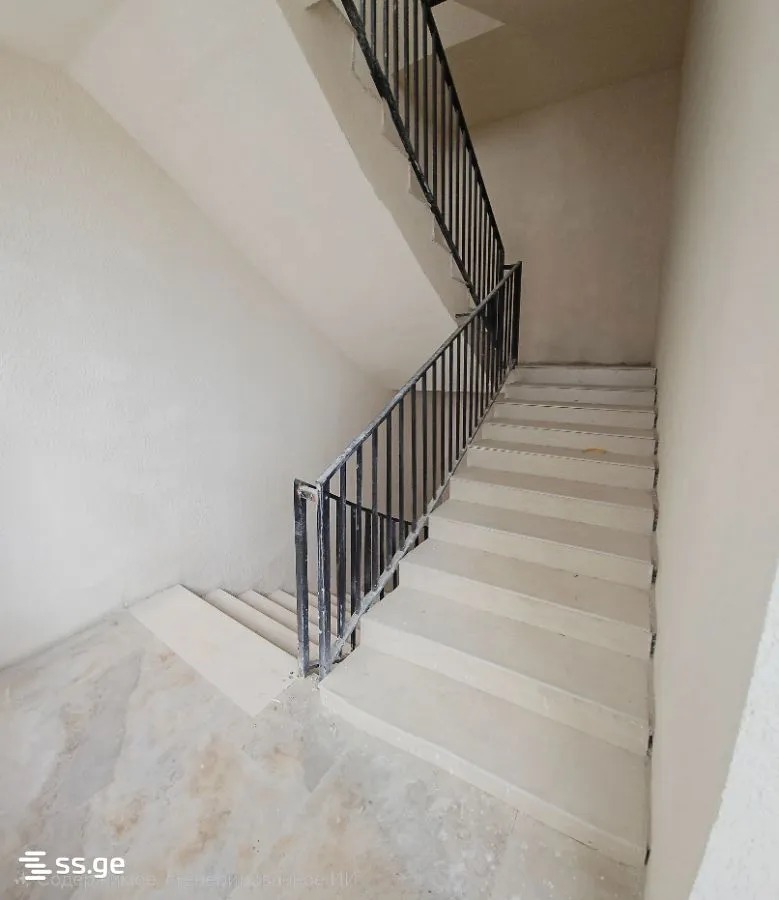 3 room Flat For Sale. Batumi · 12