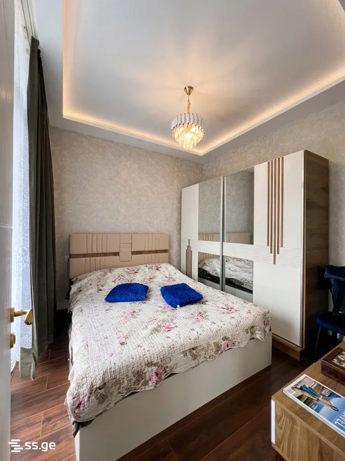 3 room Flat For Rent. Batumi · 3/9