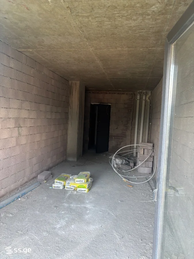 1 room Flat For Sale. Batumi · 2/5