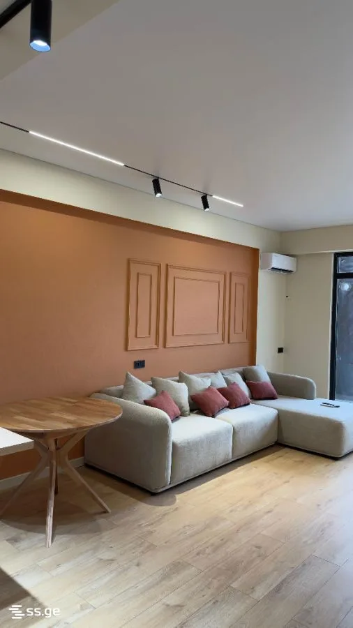 2 room Flat For Sale. Digomi · 8/12