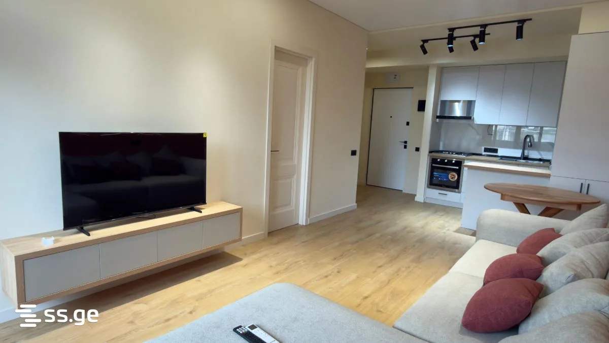 2 room Flat For Sale. Digomi · 10/12