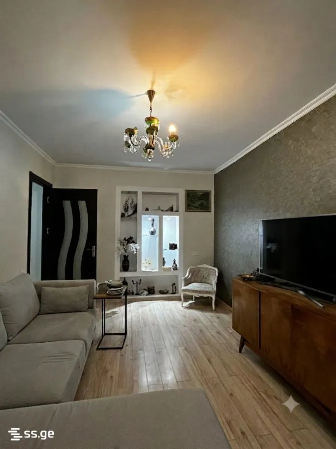 3 room Flat For Sale. Saburtalo · 4