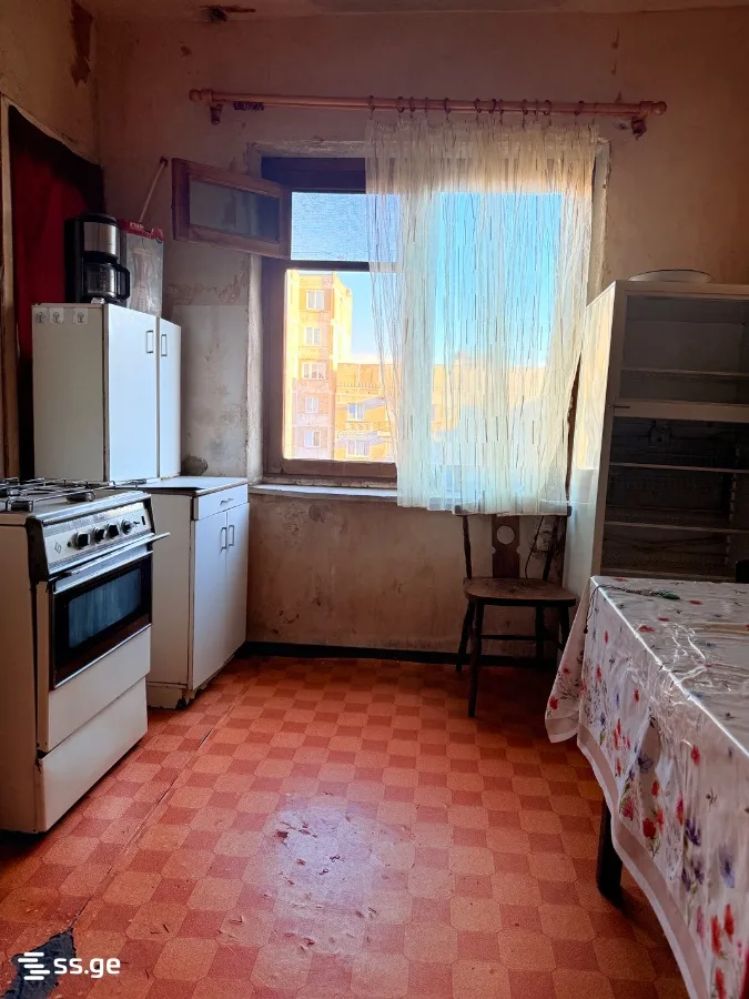 3 room Flat For Sale. Didi digomi · 7/10
