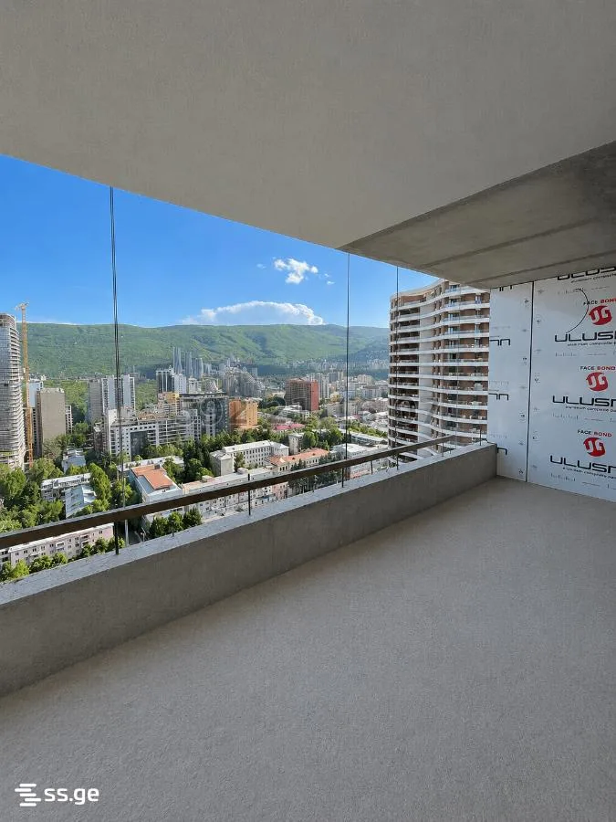 4 room Flat For Sale. Saburtalo · 3/6