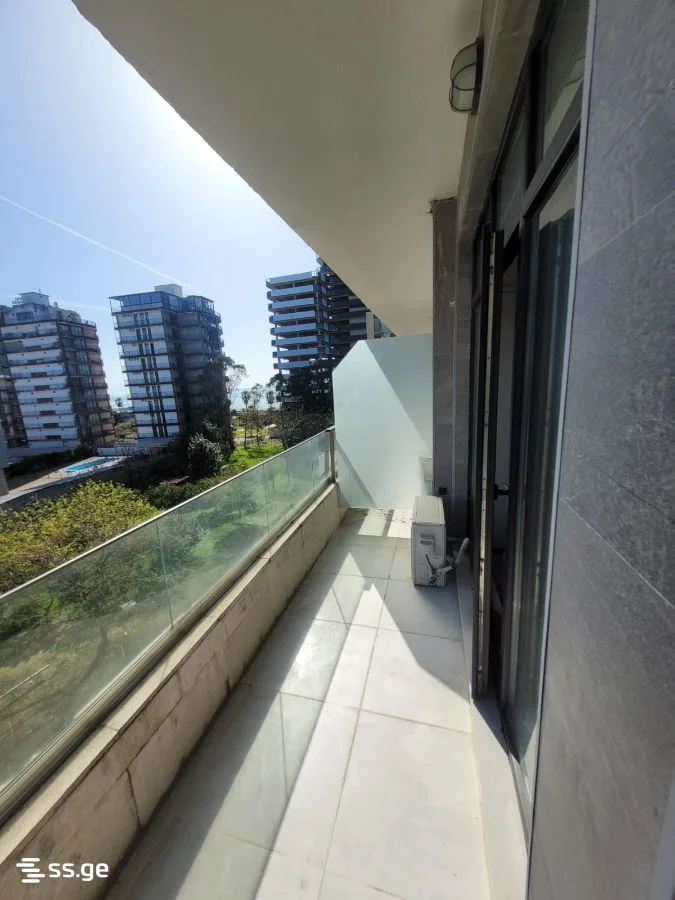 2 room Flat For Sale. Batumi · 6/9