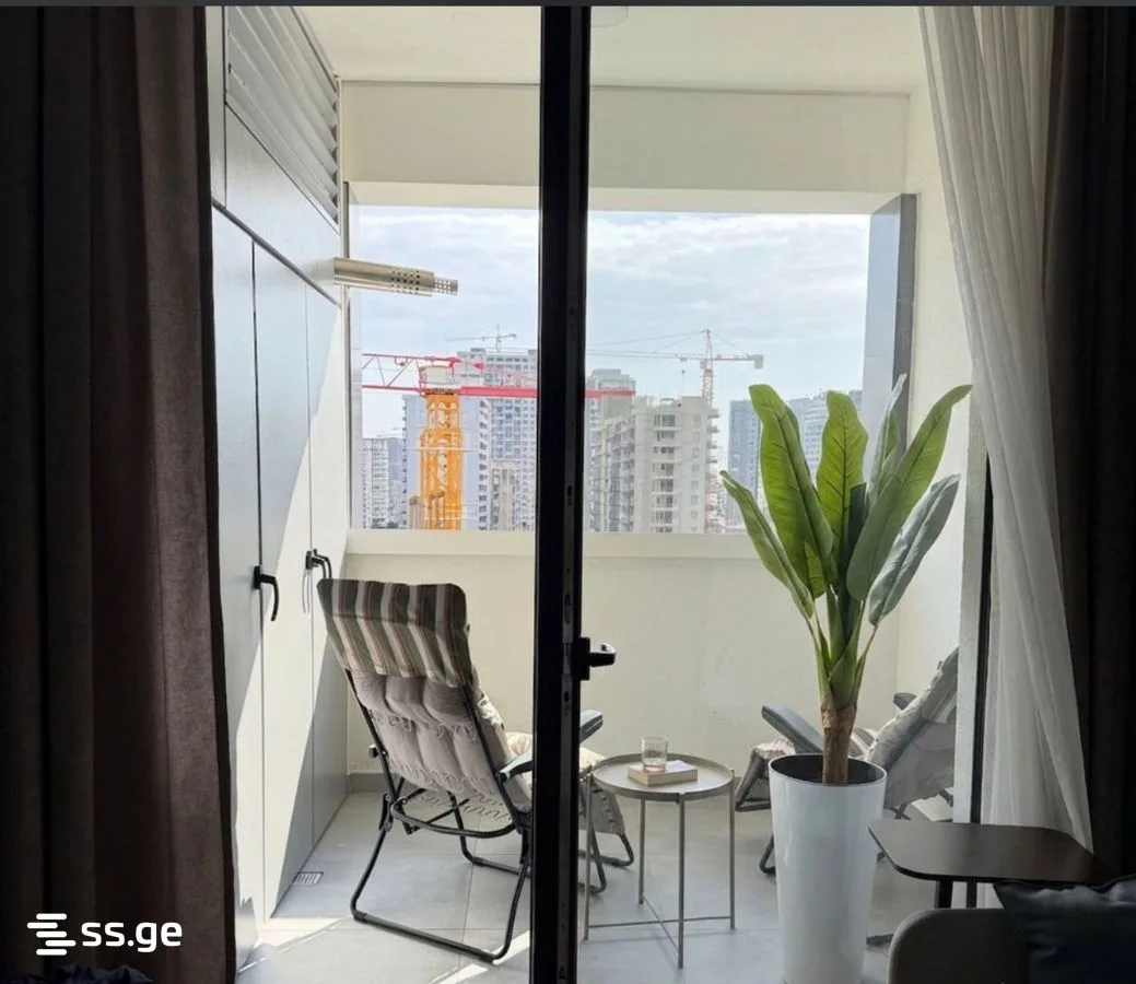 1 room Flat For Sale. Batumi · 7/10