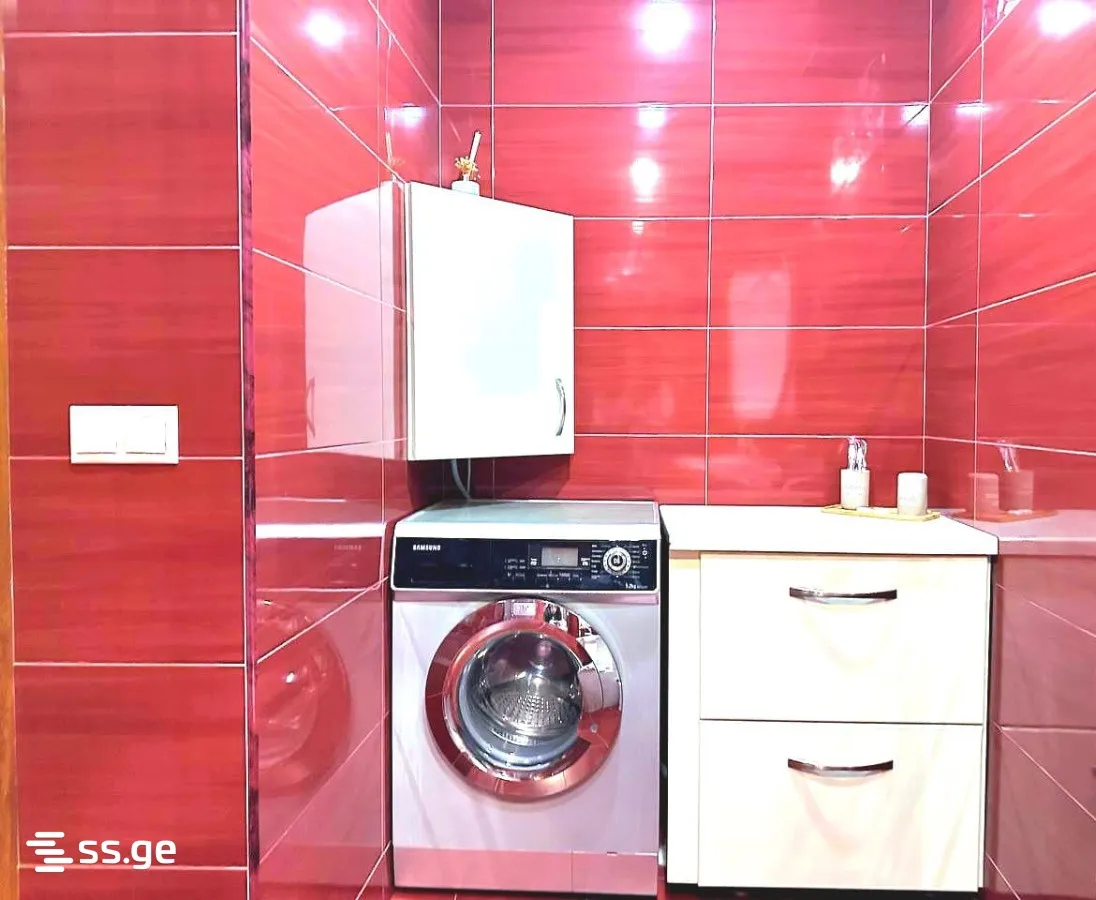 6 room Flat For Sale. Vera · 3