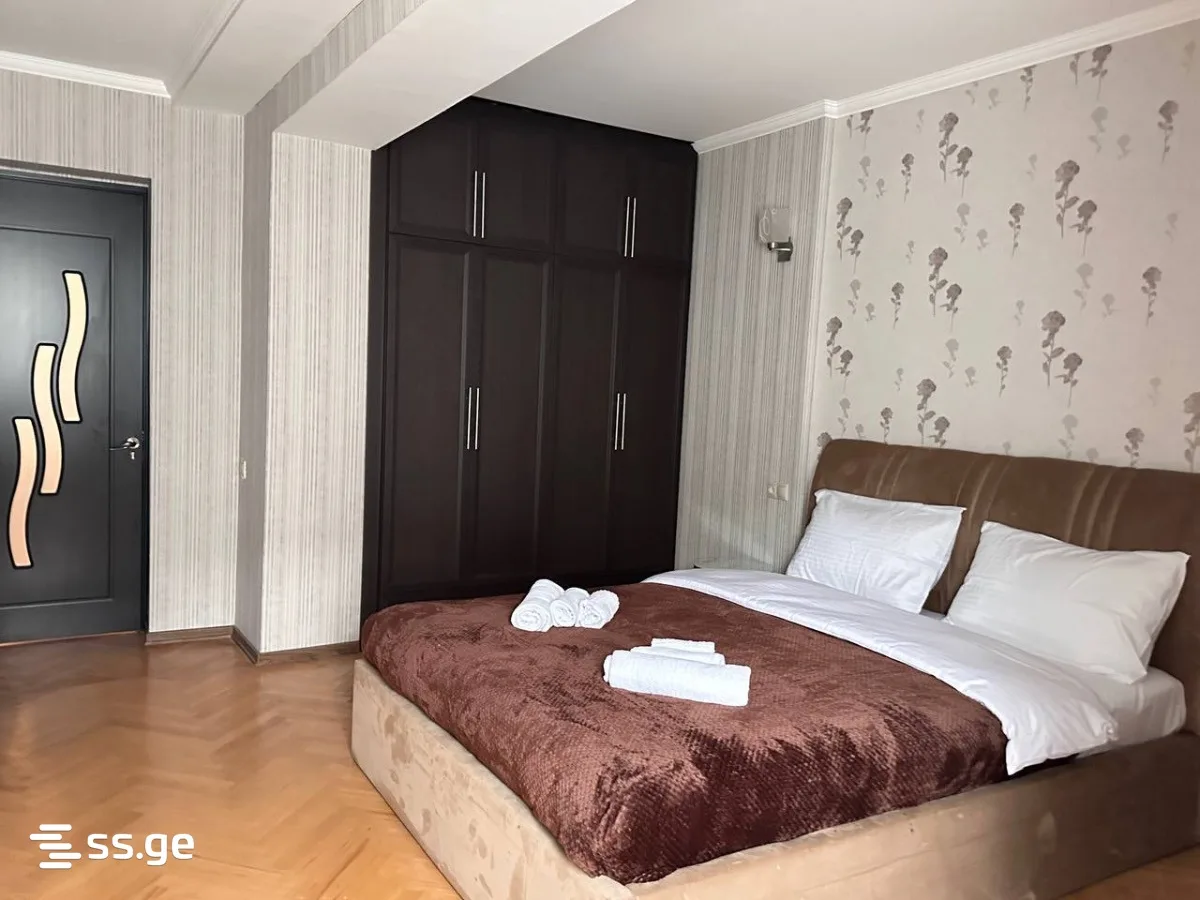 6 room Flat For Sale. Vera · 6/12