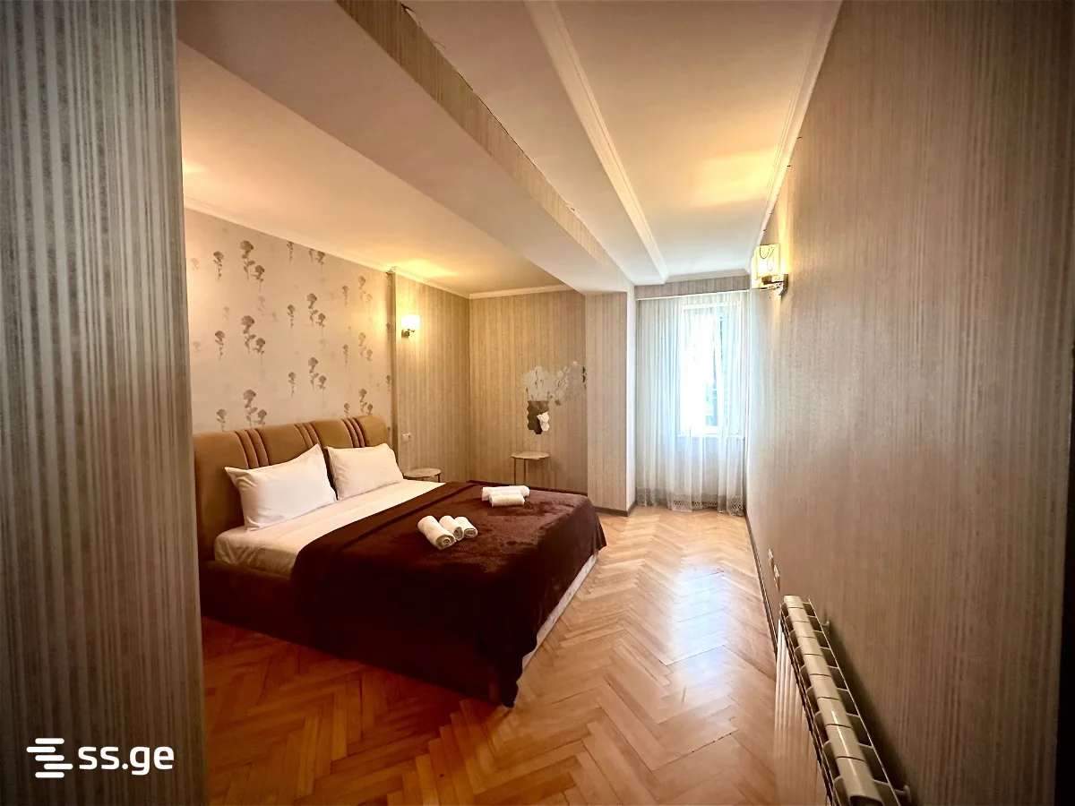 6 room Flat For Sale. Vera · 11/12