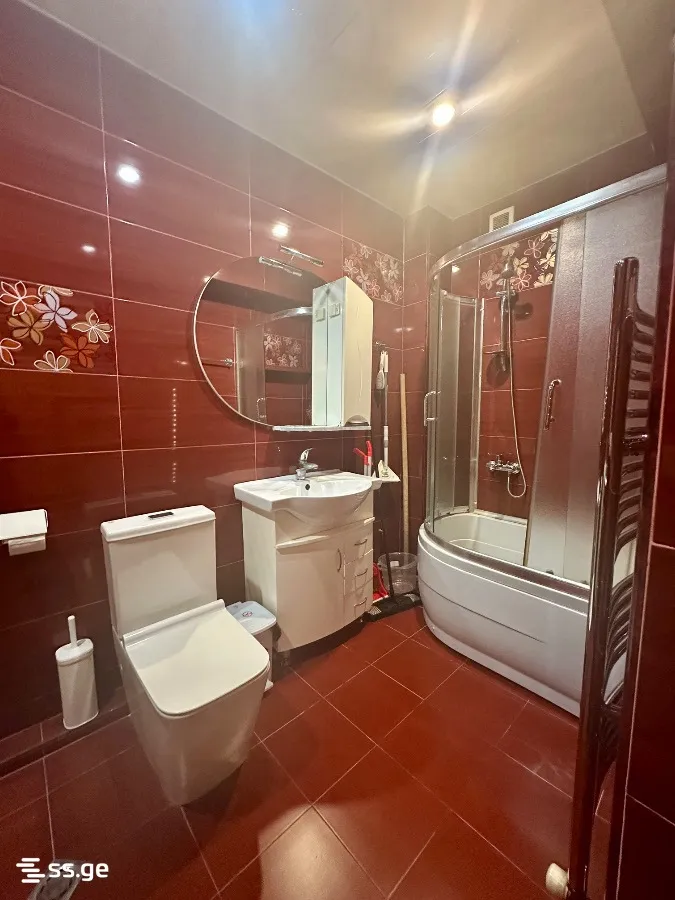 6 room Flat For Sale. Vera · 12