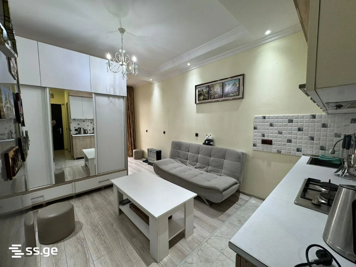 2 room Flat For Sale. Batumi · 4/6