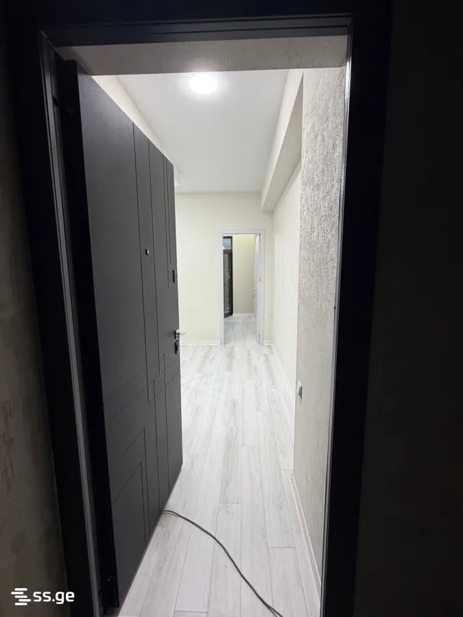3 room Flat For Sale. Digomi village · 4