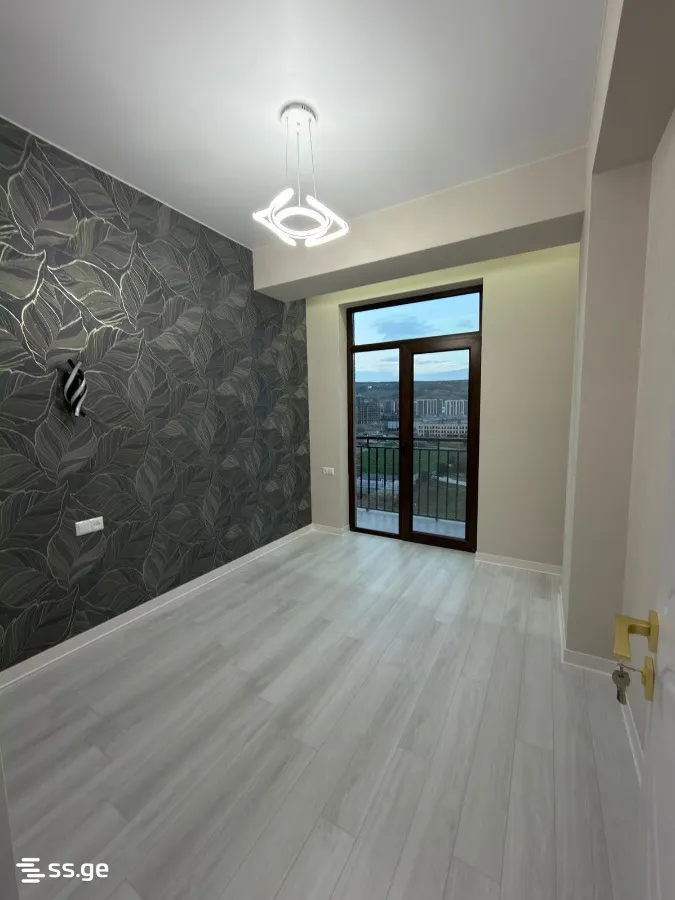3 room Flat For Sale. Digomi village · 9