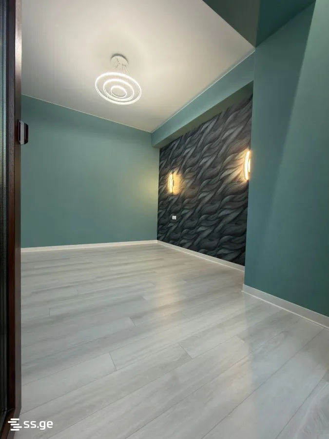 3 room Flat For Sale. Digomi village · 10