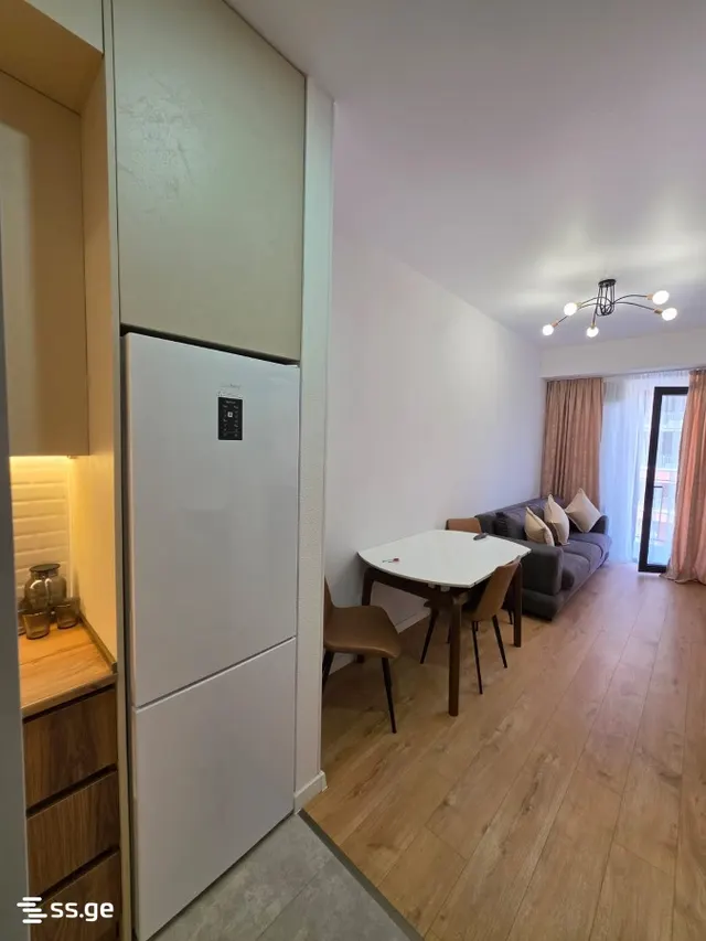 2 room Flat For Sale. Mesame masivi