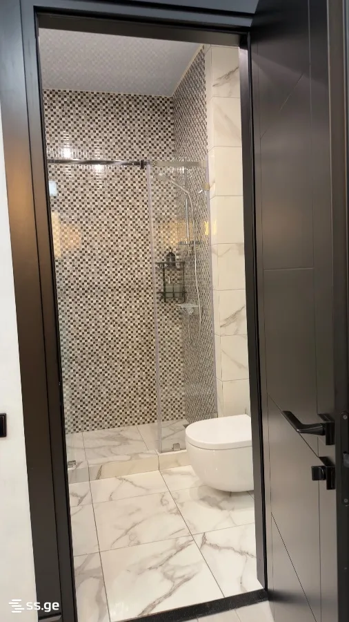 2 room Flat For Sale. Batumi · 6/7
