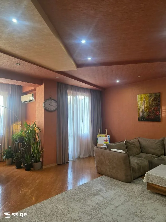 4 room Flat For Sale. Saburtalo · 6