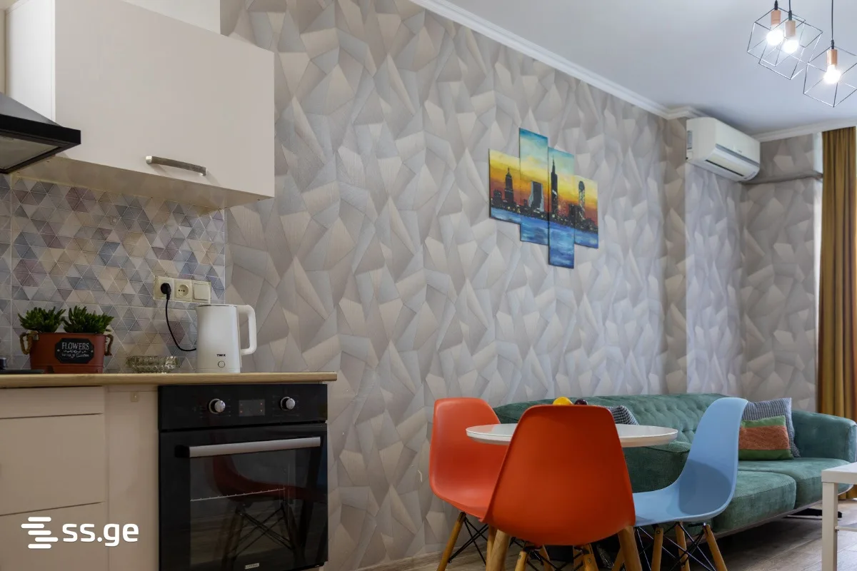 3 room Flat For Sale. Batumi · 7/12