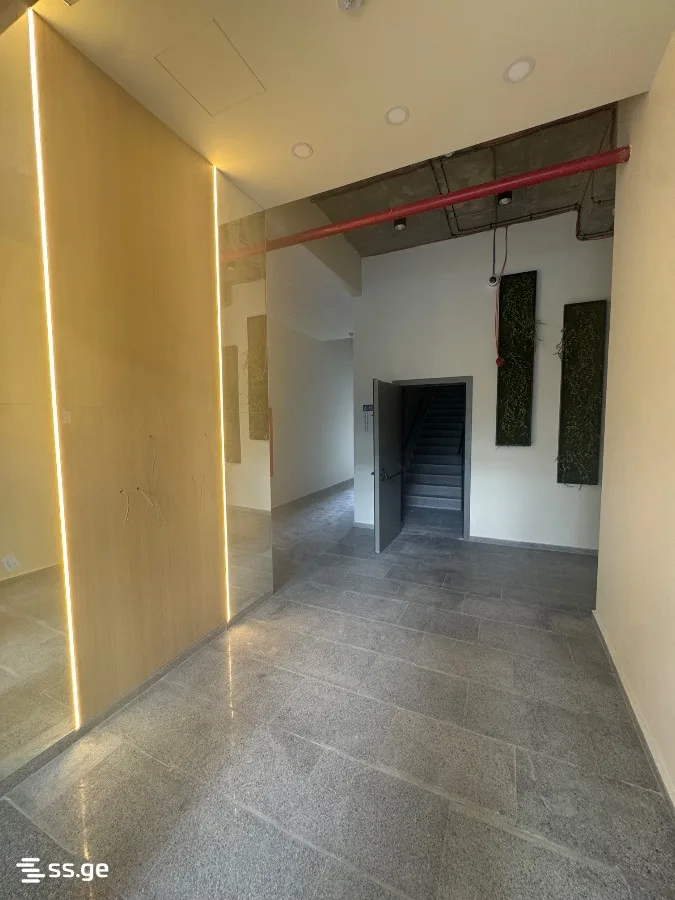 2 room Flat For Sale. Isani · 6/12