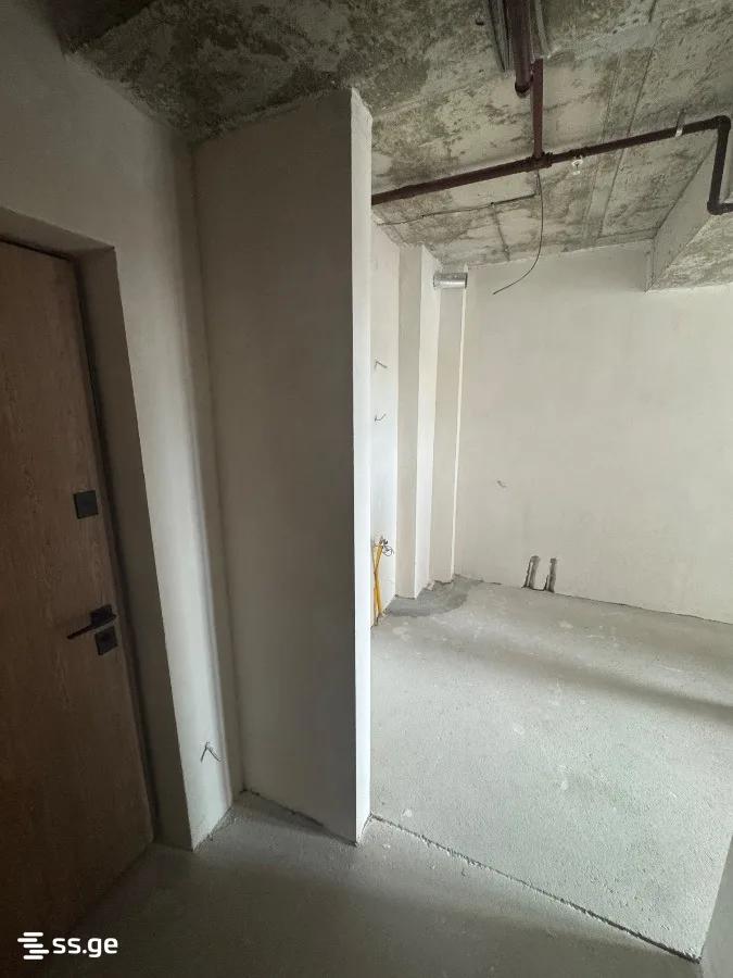 2 room Flat For Sale. Isani · 9/12