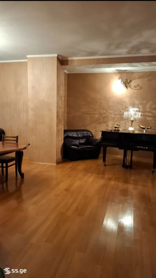 4 room Flat For Sale. Saburtalo · 4