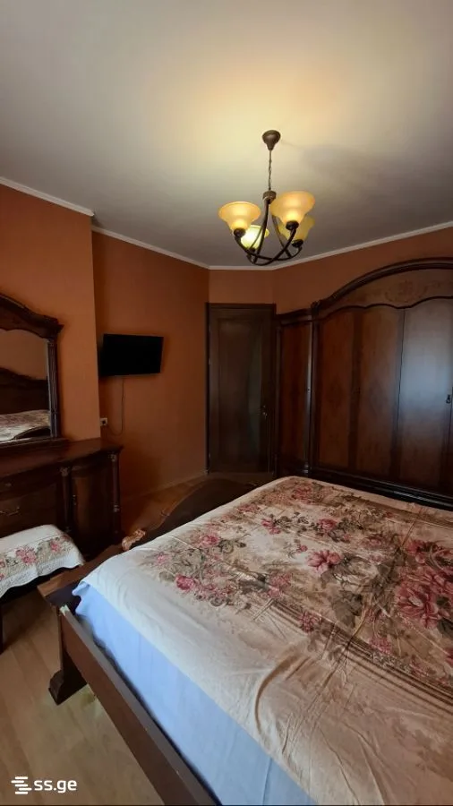 4 room Flat For Sale. Saburtalo · 7/12