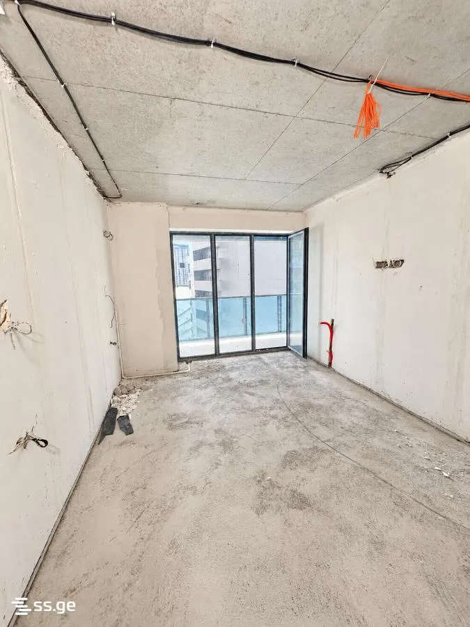 2 room Flat For Sale. Batumi · 4