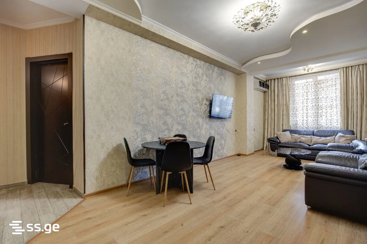 3 room Flat For Sale. Saburtalo · 3