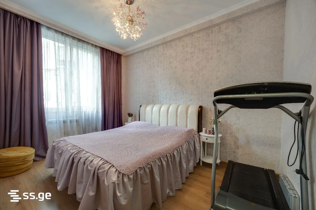 3 room Flat For Sale. Saburtalo · 5/12