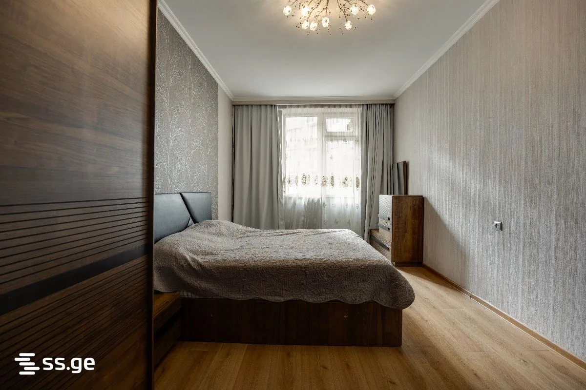 3 room Flat For Sale. Saburtalo · 8/12