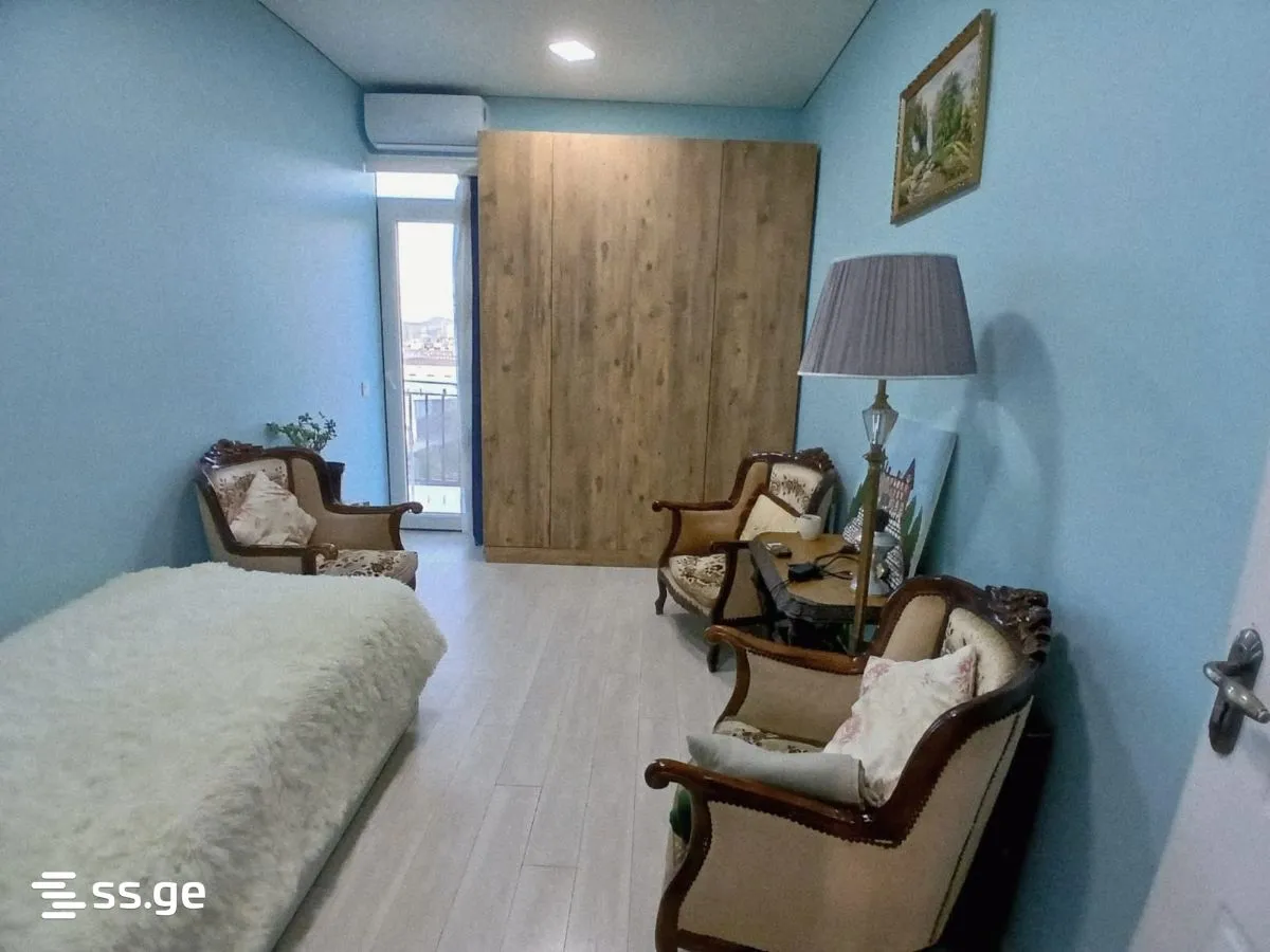 4 room Flat For Sale. Batumi · 10