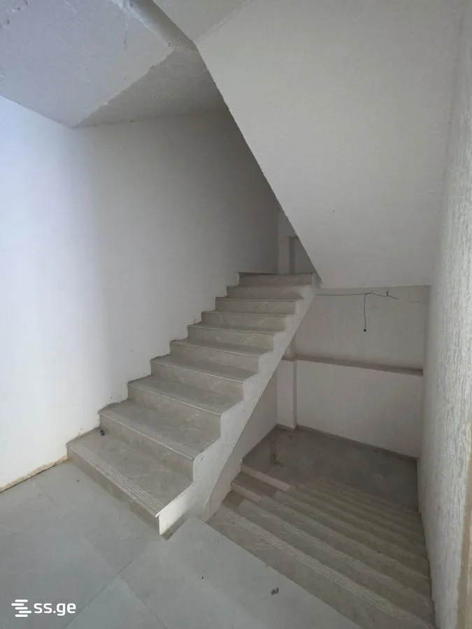 4 room Flat For Sale. Vashlijvari · 12/12
