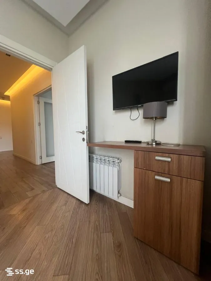 3 room Flat For Sale. Batumi · 6