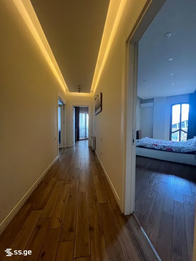 3 room Flat For Sale. Batumi · 8/12