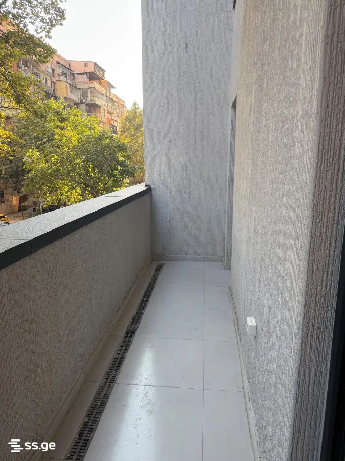2 room Flat For Sale. Didube · 8/9