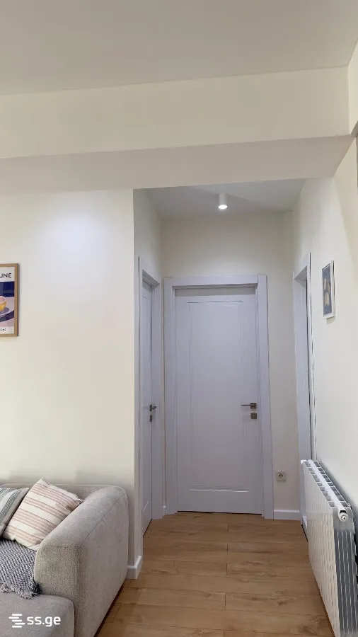 3 room Flat For Sale. Vazisubani · 6