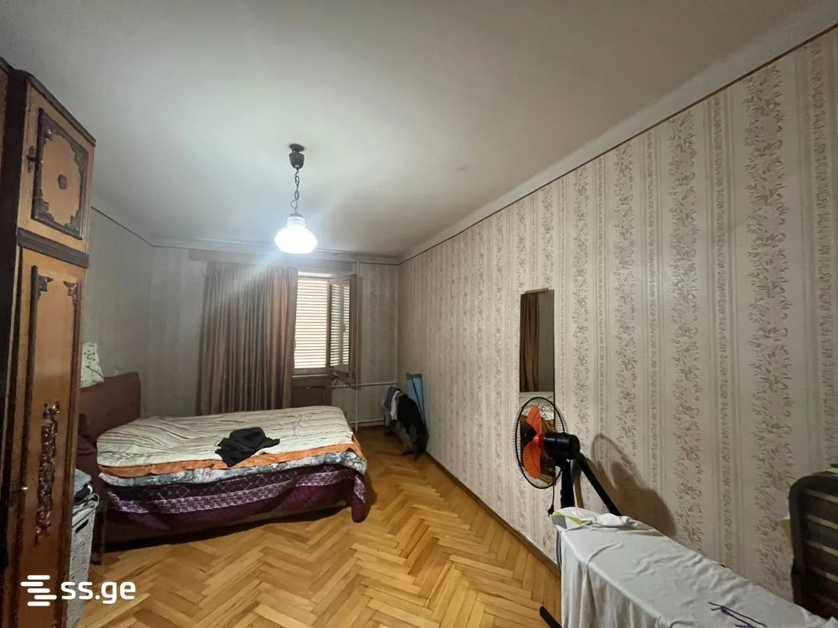 3 room Flat For Sale. Saburtalo · 4/9