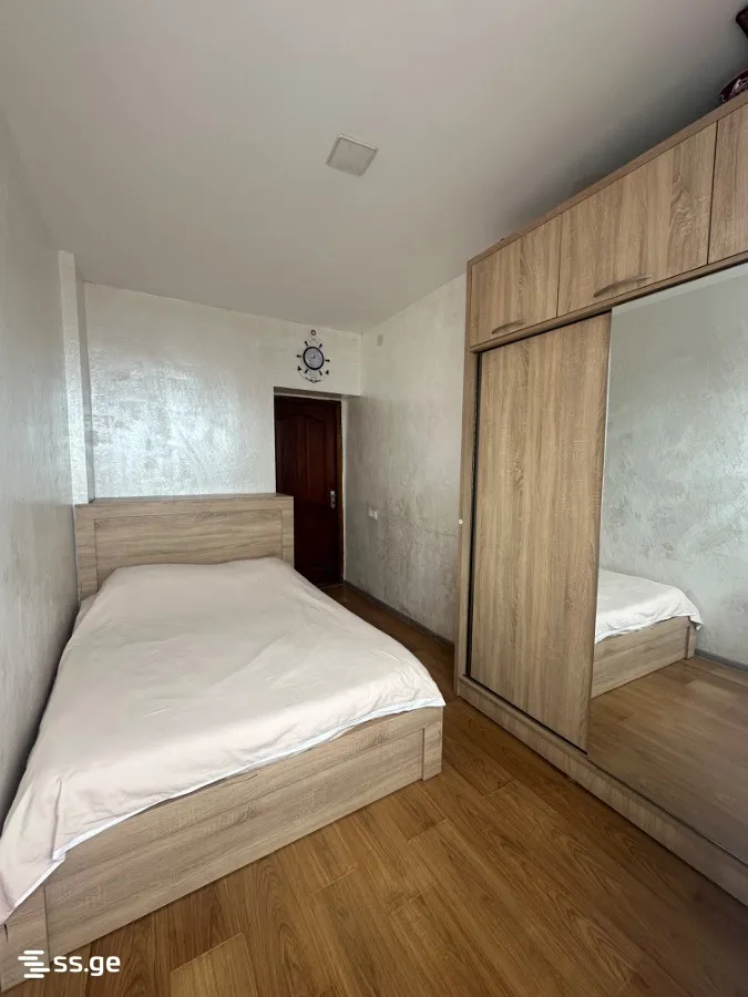 5 room Flat For Sale. Batumi · 4