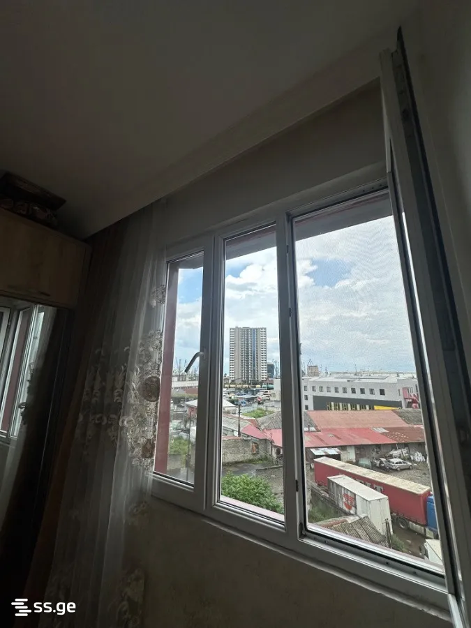 5 room Flat For Sale. Batumi · 5