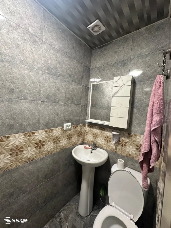 5 room Flat For Sale. Batumi · 10/12