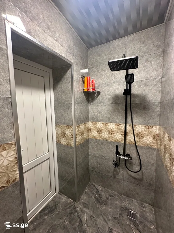 5 room Flat For Sale. Batumi · 11/12