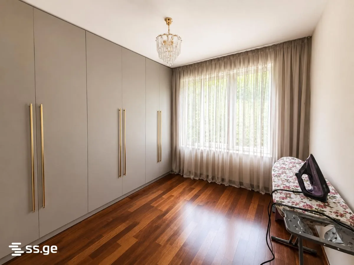 6 room Flat For Sale. Gldani · 2/11