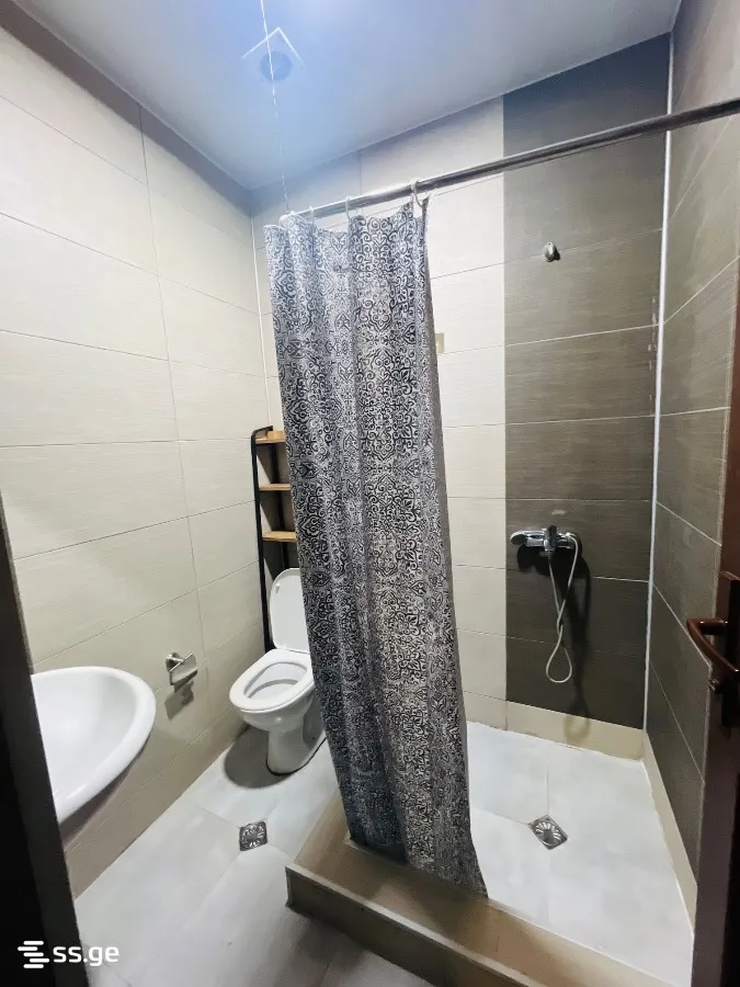 4 room Flat For Sale. Batumi · 9